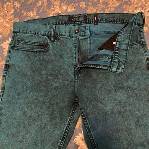 Men’s Rude (Hot Topic) stretchy skinny jeans.